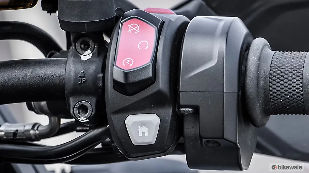 Triumph Tiger 900 [2020-2022] Ignition Switch Image – BikeWale