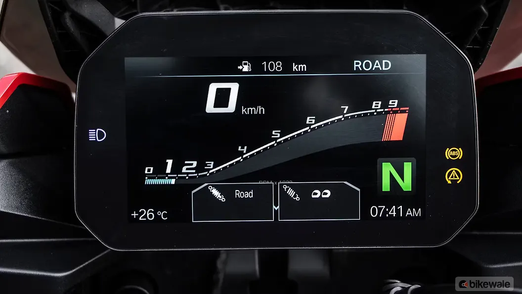 BMW F900XR [2021] Instrument Cluster Image – BikeWale