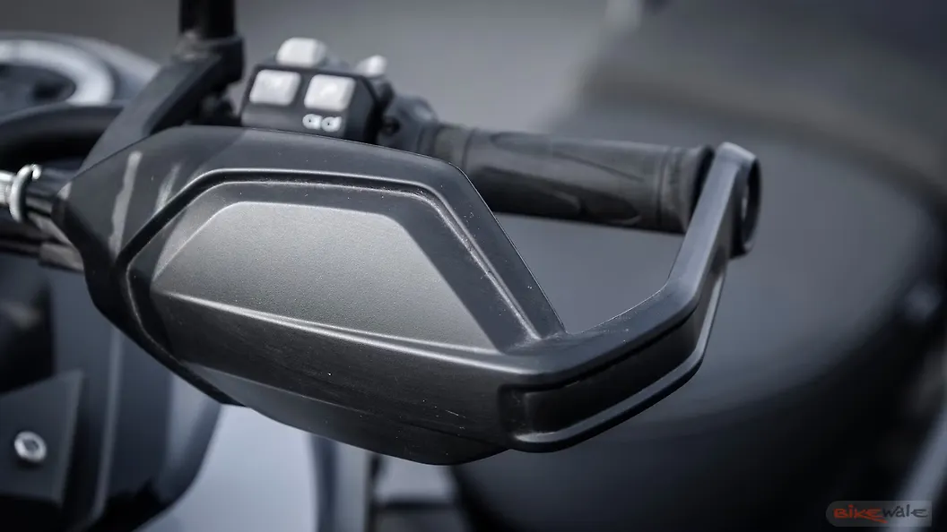 Triumph Tiger 900 Hand Guards Image BikeWale