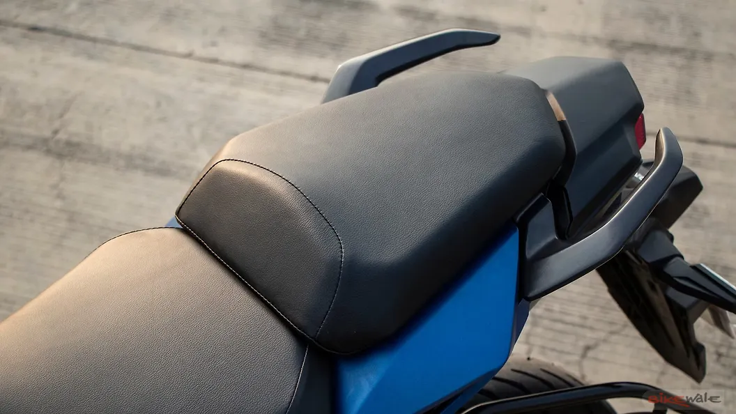 Honda 2.0 Chain Cover Image BikeWale