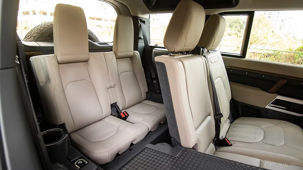 Defender [20202021] Third Row Seats Image, Defender [20202021] Photos in India CarWale