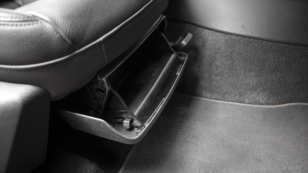 Q2 Front Passenger under-seat Storage Compartment Image, Q2 Photos in ...