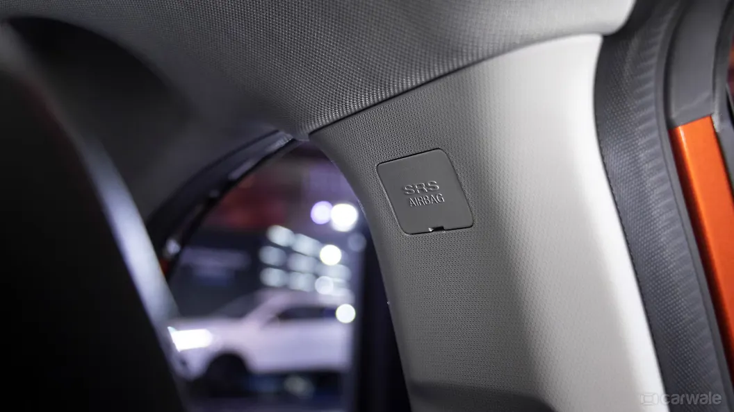 Astor Right Side Curtain Airbag Image, Astor Photos in India CarWale