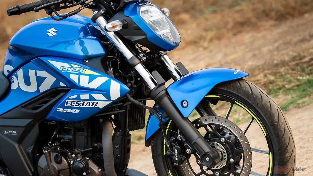 Suzuki Gixxer 250 Branding/Fuel Tank Decal Image BikeWale