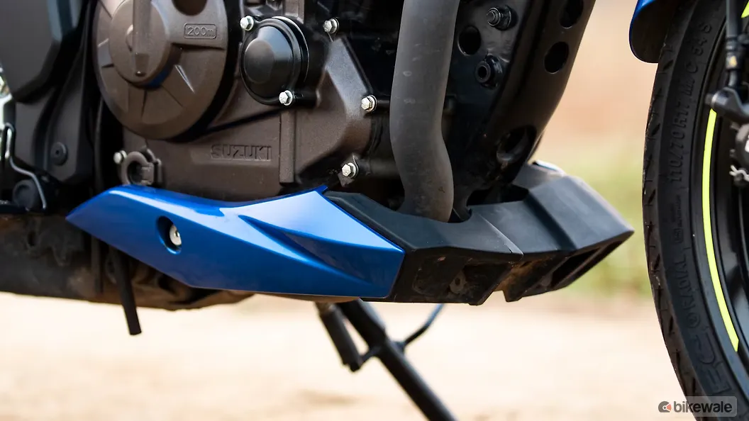 suzuki gixxer under cowl