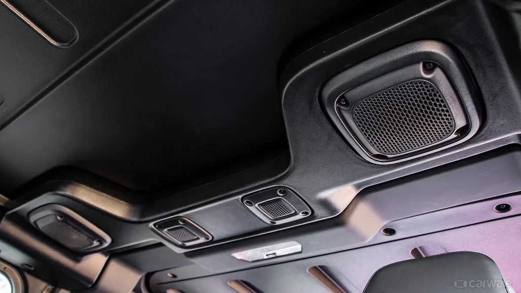 Thar Front Speakers Image, Thar Photos in India CarWale