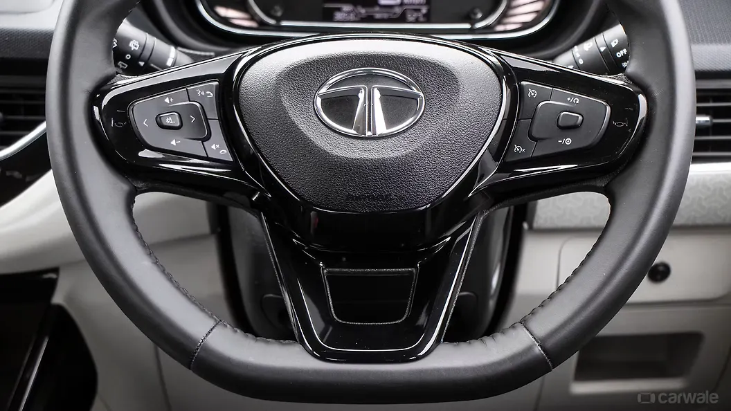 Nexon Steering Wheel Image, Nexon Photos in India CarWale