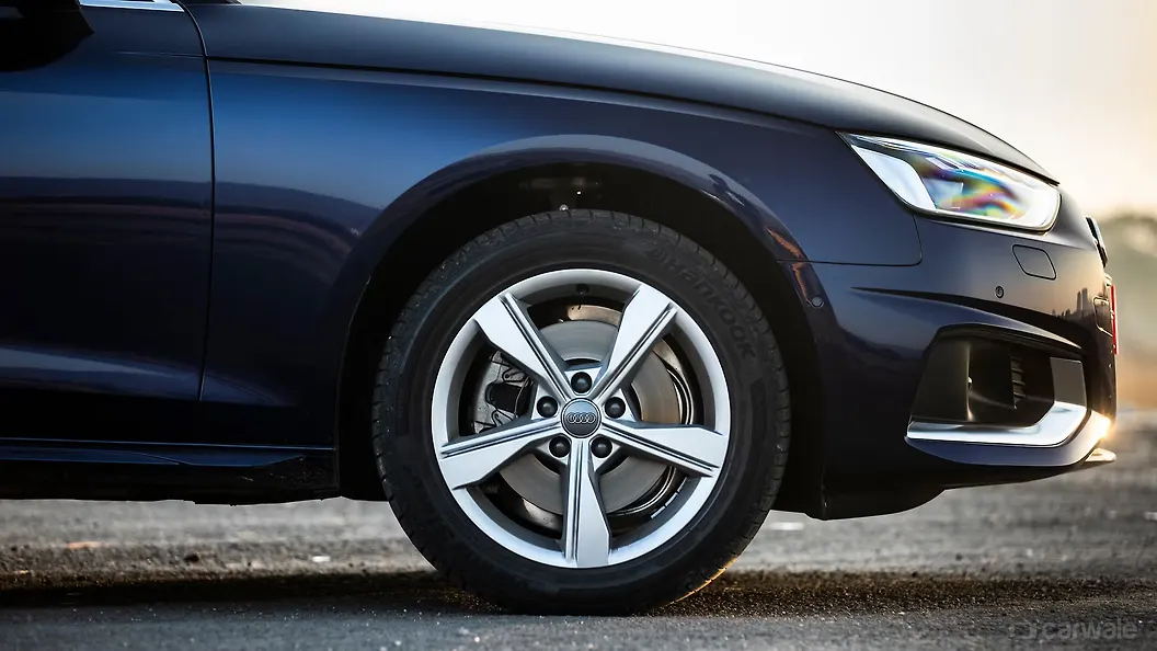 ऑडी a4 व्हील