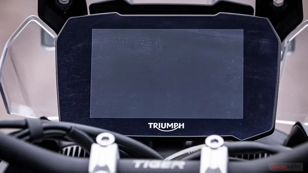 triumph tiger 900 tft display