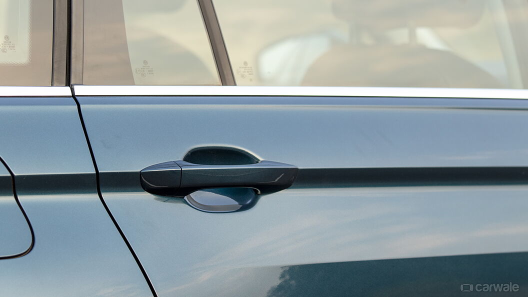 Volkswagen Tiguan Rear Door Handle