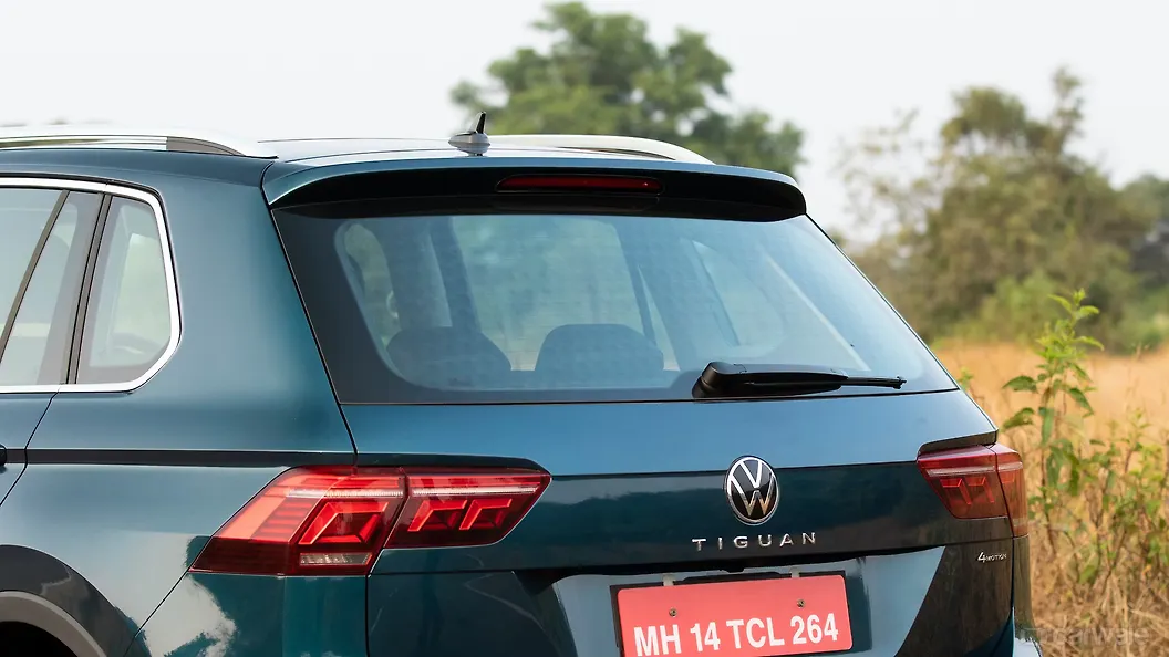 Tiguan Rear Windshield/Windscreen Image, Tiguan Photos in India CarWale