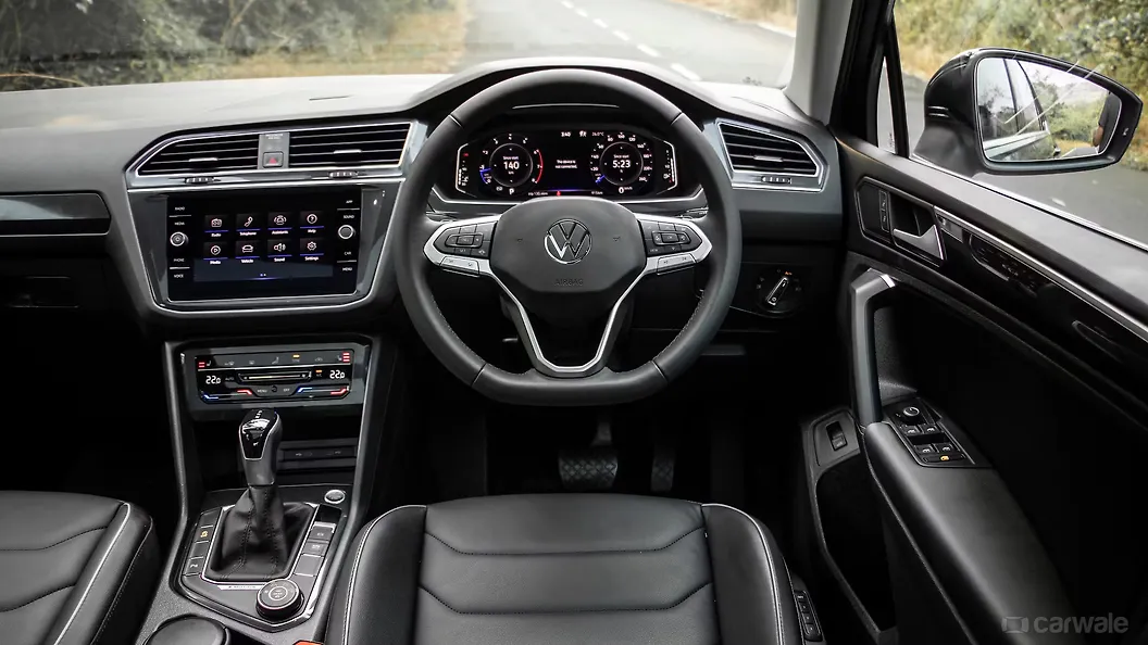 Tiguan Steering Wheel Image, Tiguan Photos in India CarWale
