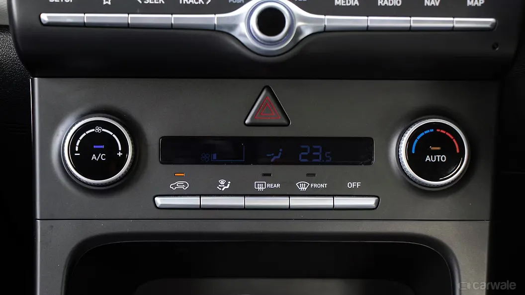 Creta Center Console/Centre Console Storage Image, Creta Photos in ...
