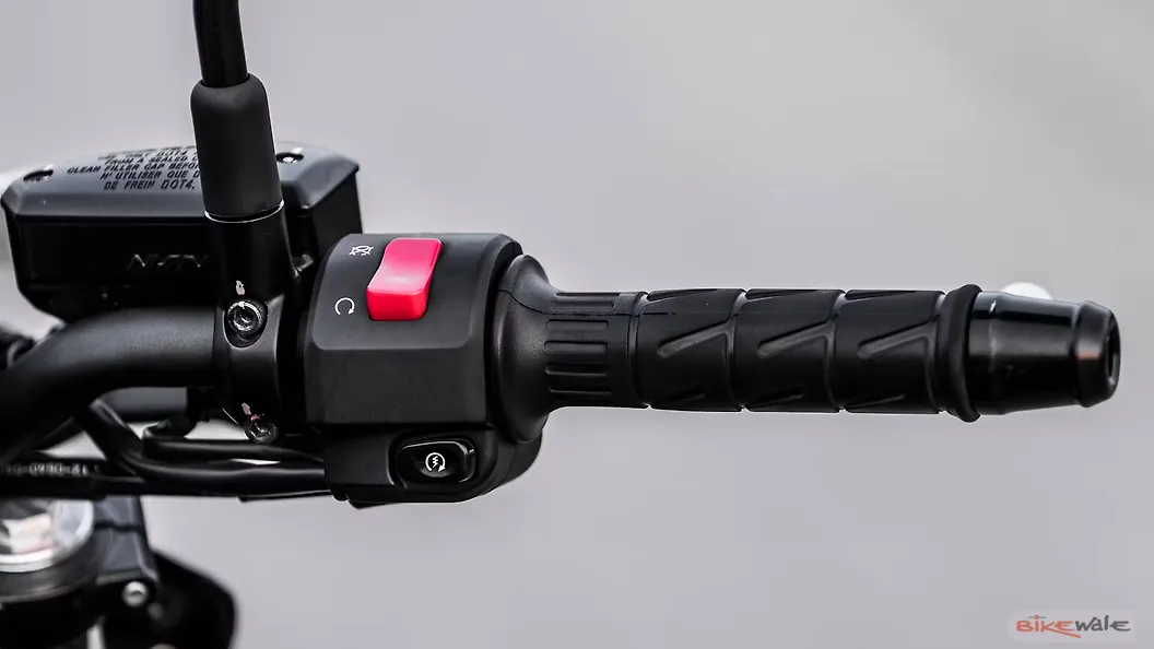 Kawasaki Z650 [20202021] Silencer/Muffler Image BikeWale