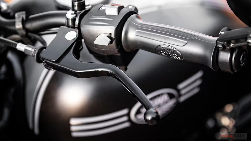 Jawa 42 Handle Bar Image – BikeWale
