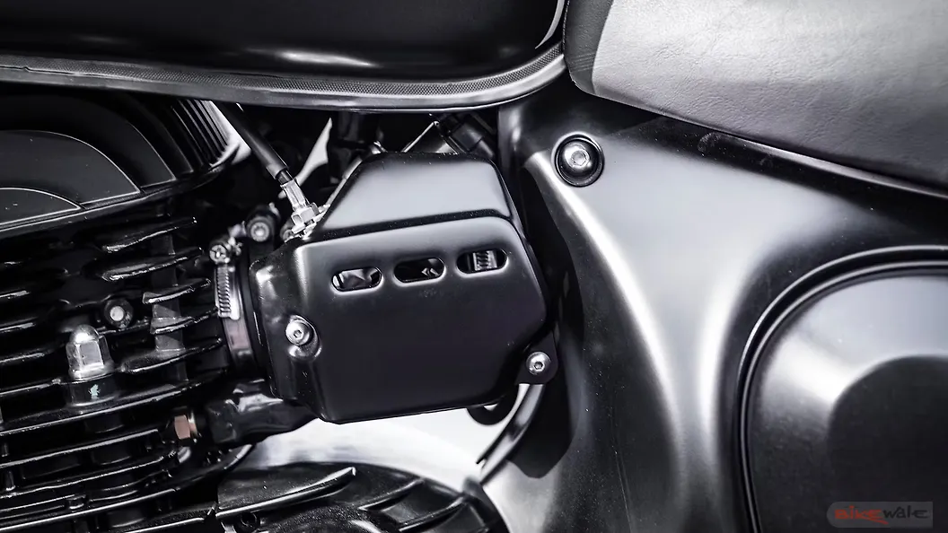 Jawa 42 Engine From Left Image – BikeWale