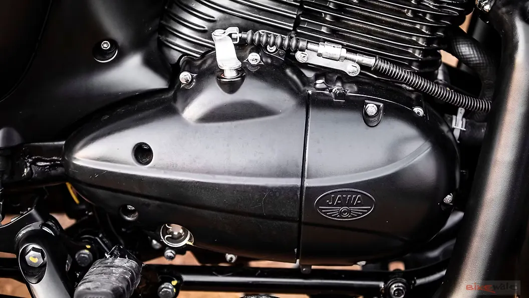 Jawa 42 Engine From Right Image – BikeWale