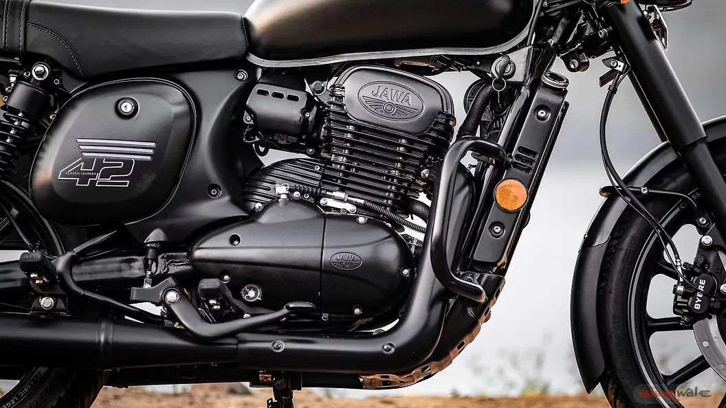 Jawa 42 Branding/Fuel Tank Decal Image BikeWale