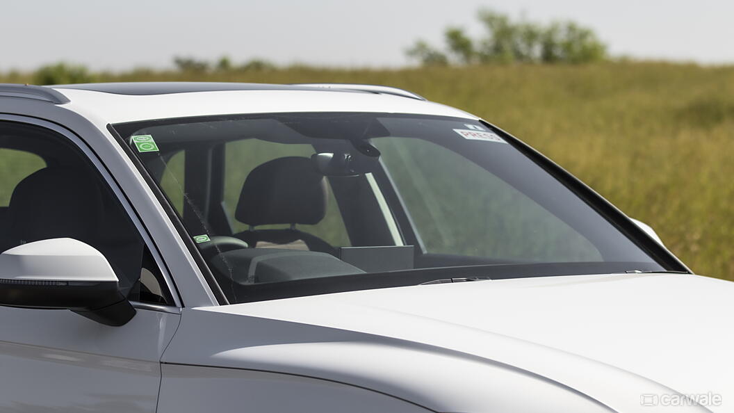 Audi Q5 Front Windshield/Windscreen