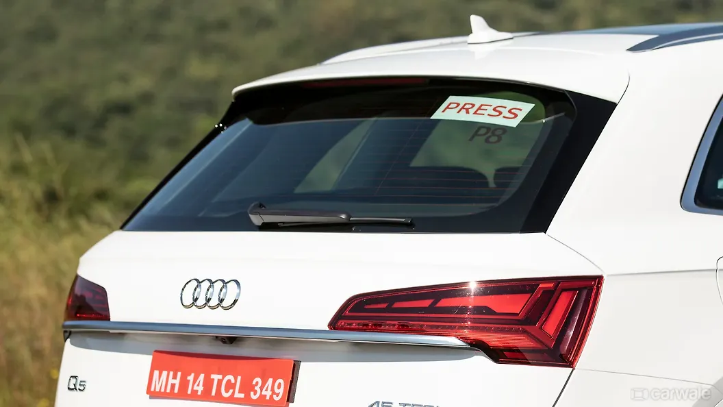 Q5 Rear Windshield/Windscreen Image, Q5 Photos in India CarWale