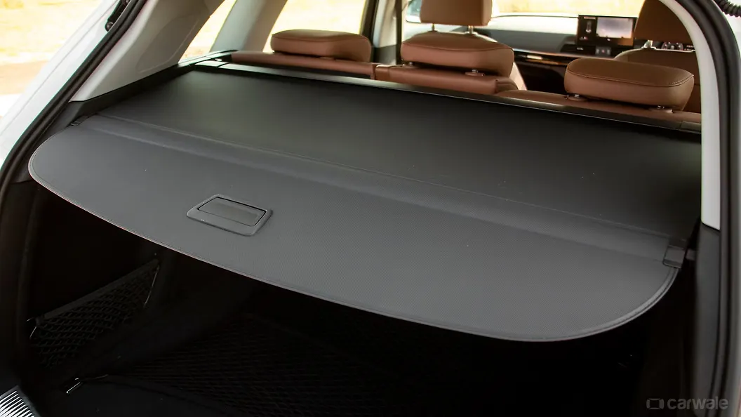 Q5 Bootspace with Parcel Tray/Retractable Image, Q5 Photos in India