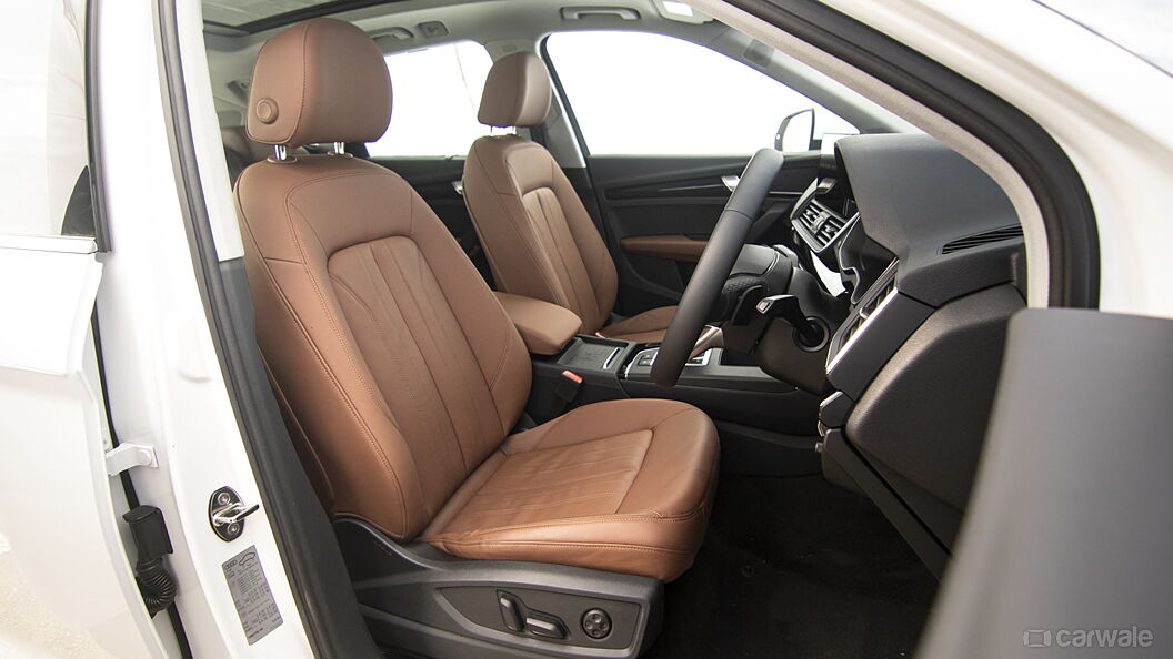Audi Q5 Front Row Seats