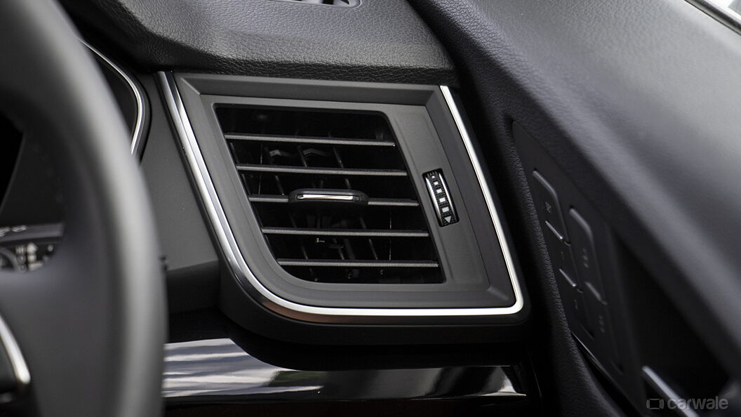 Audi Q5 Right Side Air Vents