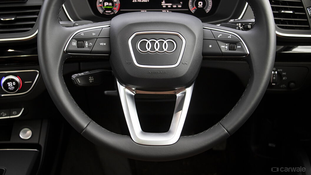 Audi Q5 Steering Mounted Controls