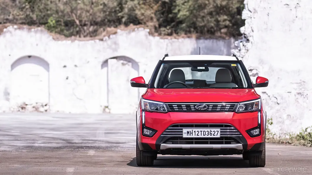 XUV300 Front View Image, XUV300 Photos in India CarWale