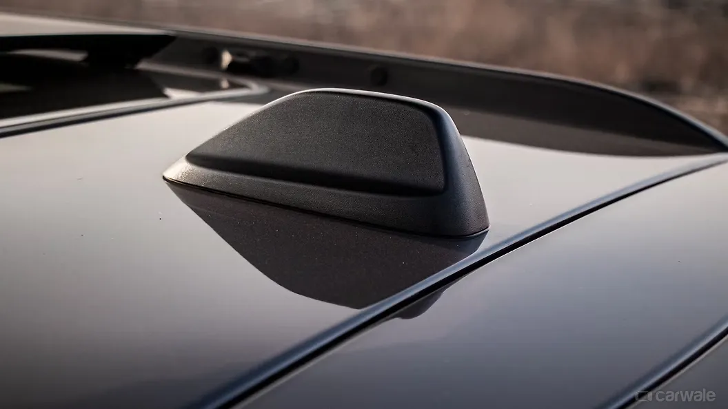 Compass Antenna Image, Compass Photos in India CarWale