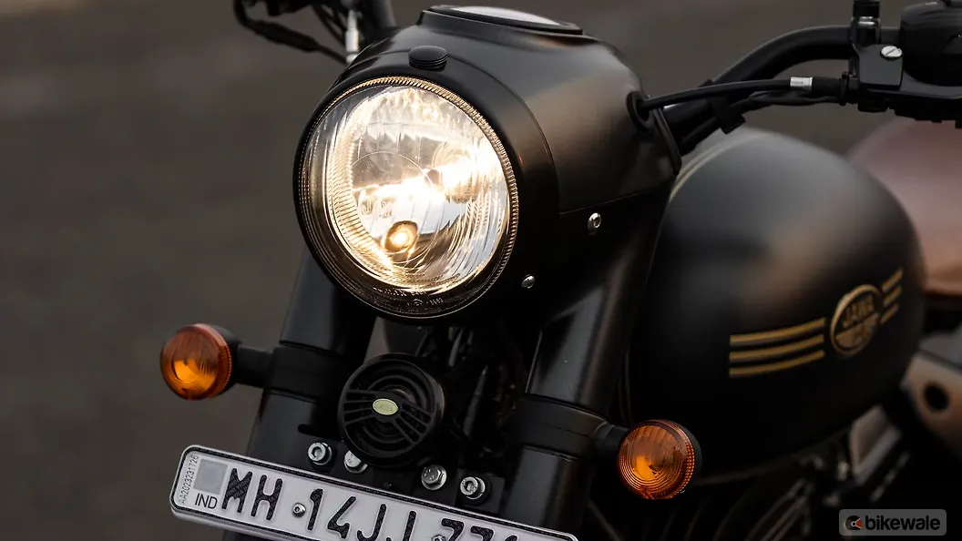 Jawa Perak Head Light Image – BikeWale