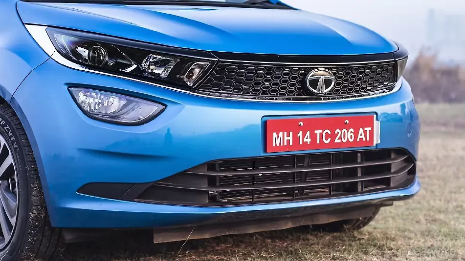 Altroz Front Bumper Image, Altroz Photos in India CarWale