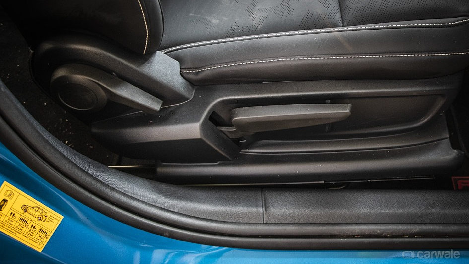 Tata Altroz Seat Adjustment Manual for Driver