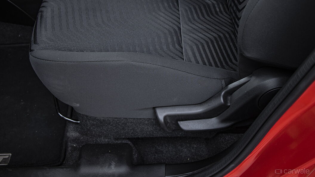 Maruti Suzuki Swift Seat Adjustment Manual for Front Passenger
