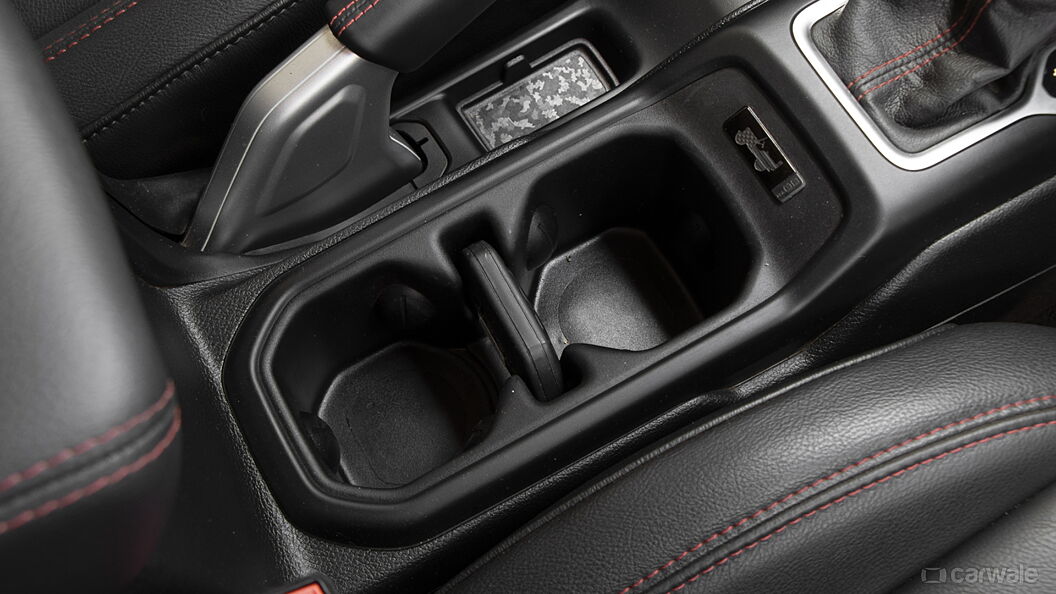 Jeep Wrangler [2021-2024] Cup Holders