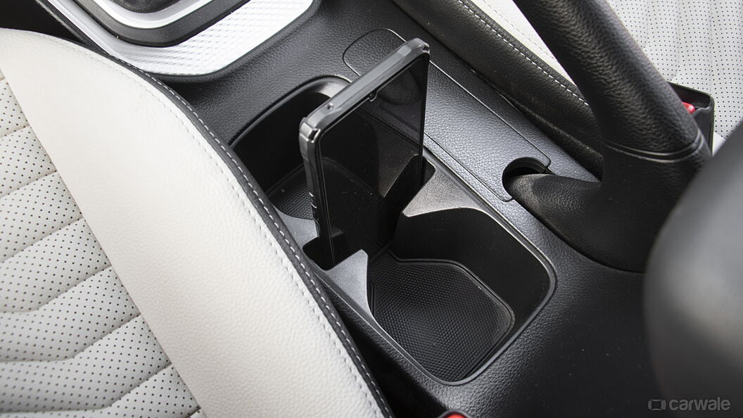 Discontinued Kia Sonet 2022 Cup Holders
