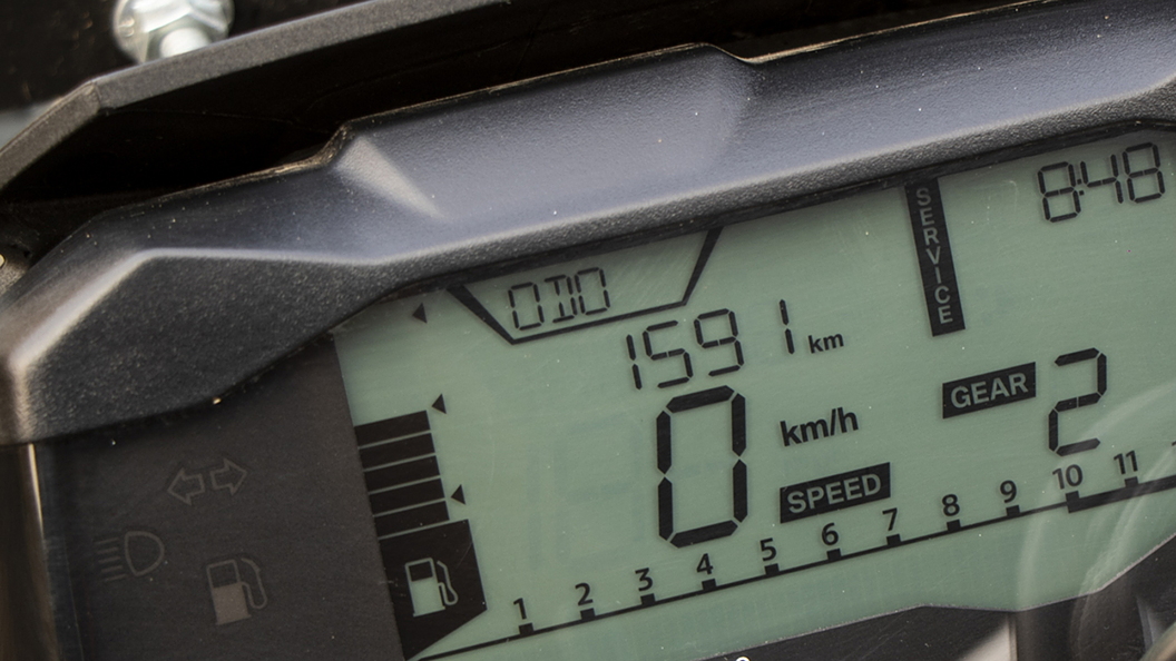 bmw g310r meter