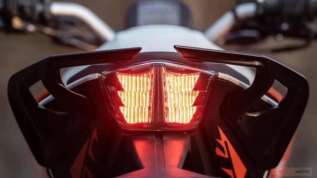 KTM 125 Duke [2021] Tail Light Image BikeWale