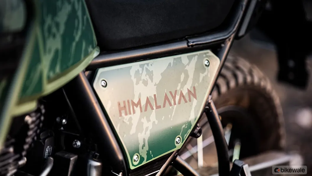 Royal Enfield Himalayan [2015-2023] Rear View Image – BikeWale