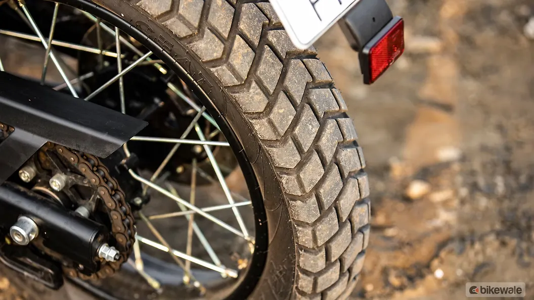 Royal Enfield Himalayan [2015-2023] Rear Fender Image – BikeWale