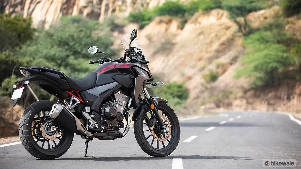 Honda CB500X [2021] Right Rear Three Quarter Image – BikeWale