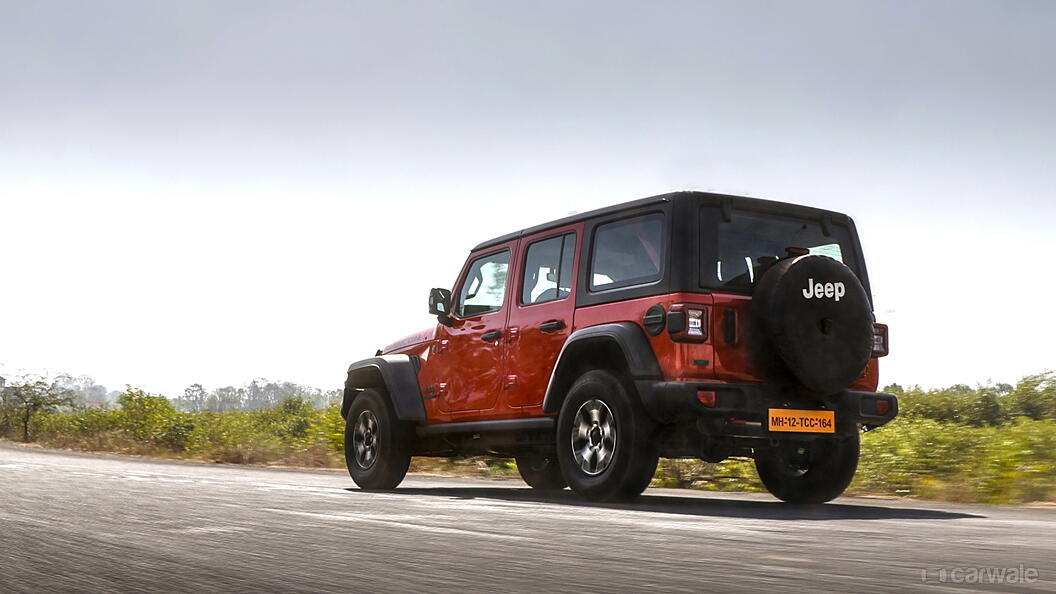 Wrangler Right Rear Three Quarter Image, Wrangler Photos in India - CarWale