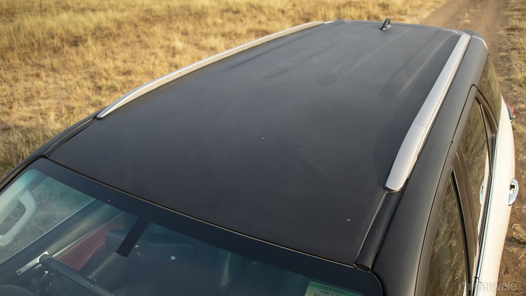 Toyota Fortuner Car Roof