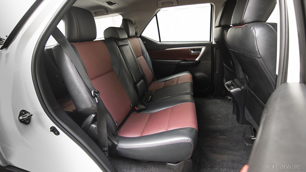 Toyota Fortuner Second Row Seats
