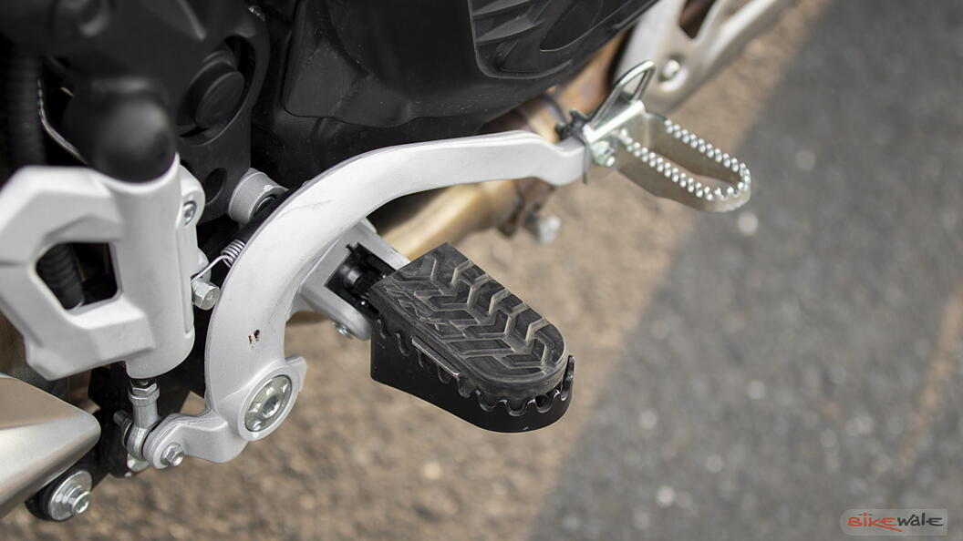 Benelli TRK 502 Rider Footpeg Image – BikeWale