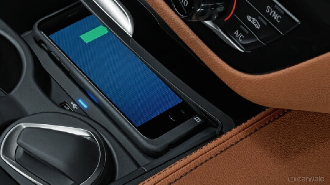 BMW 6 Series GT USB Port/AUX/Power Socket/Wireless Charging