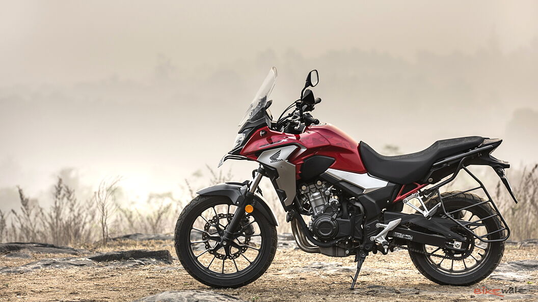 Honda CB500X [2021] Left Rear Three Quarter Image – BikeWale