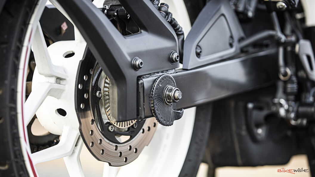 Pulsar 200 ns swing arm outlet price