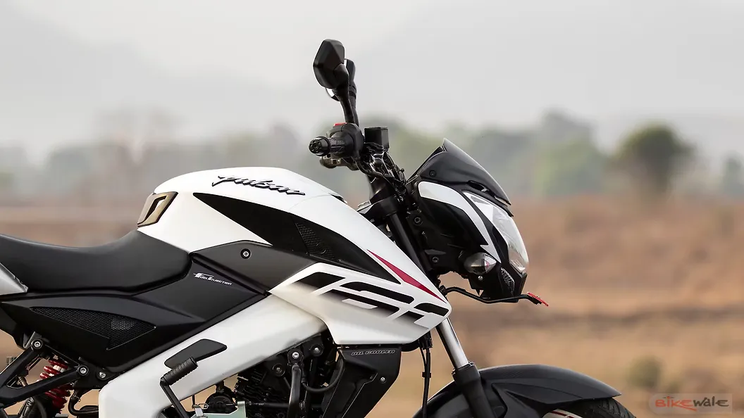 bajaj pulsar 220 petrol tank lock price