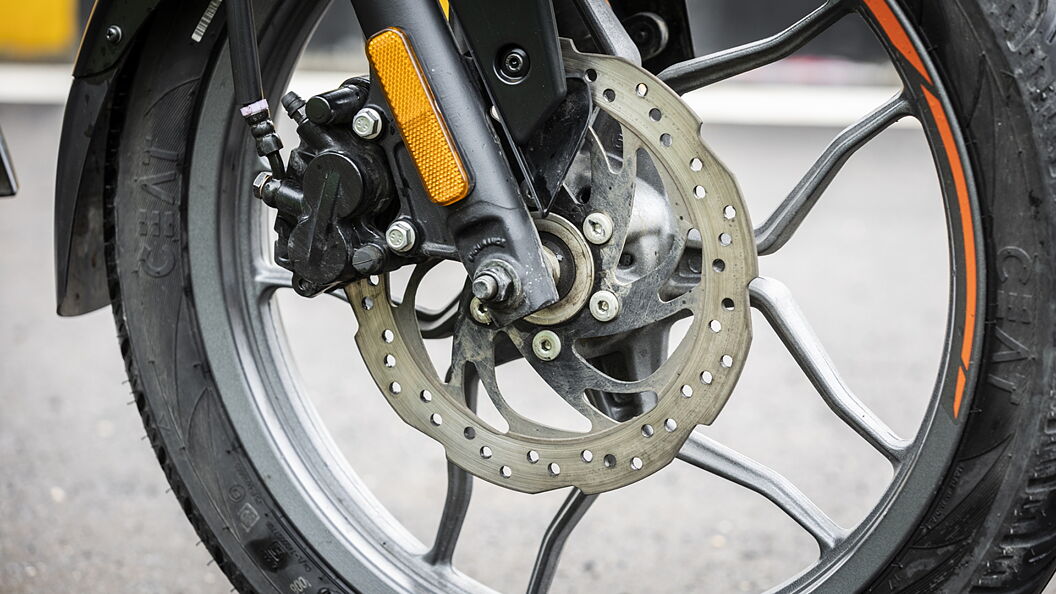 Pulsar disc deals brake price